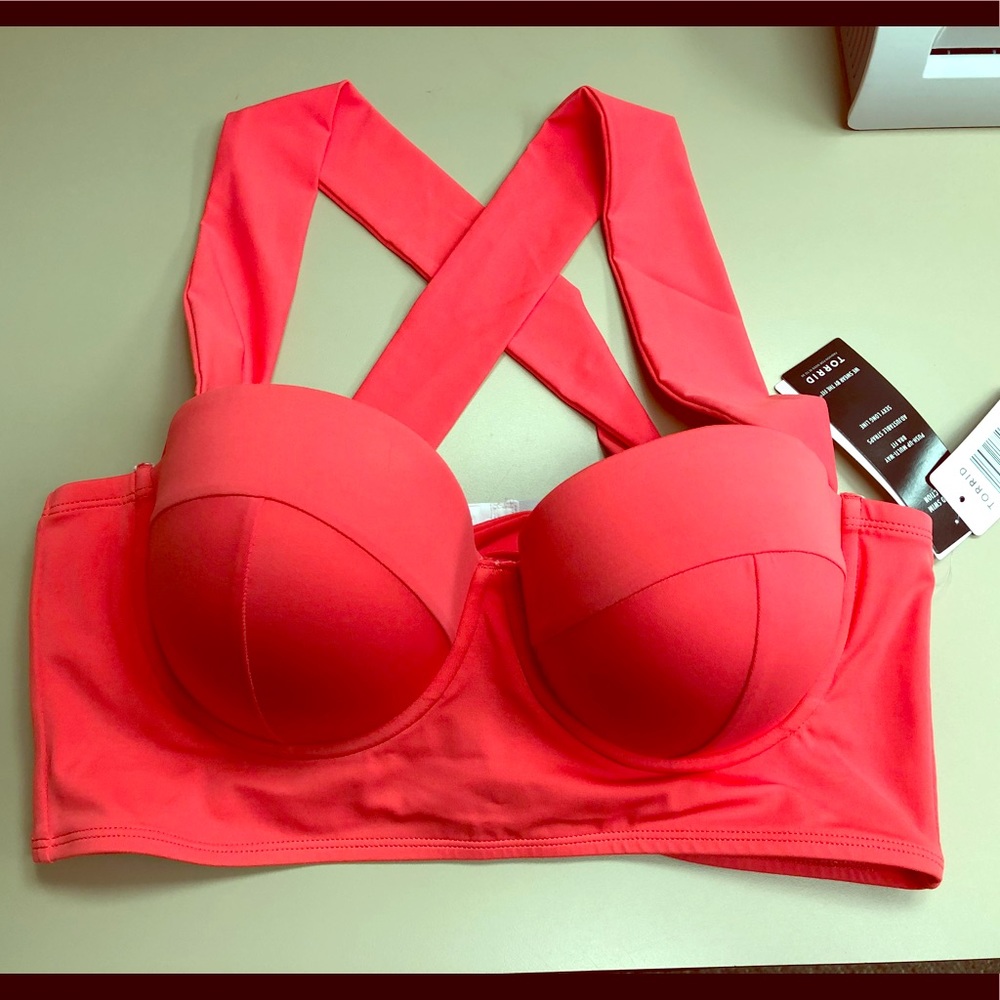 NWT Torrid Swimsuit Top size 1